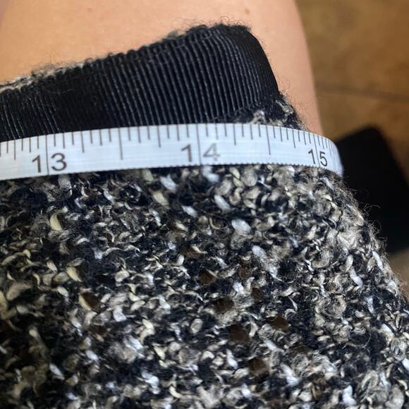 TALBOTS Textured Tweed Wool Blend Pencil Skirt Office Grainy Size 4P Petite - Picture 8 of 9